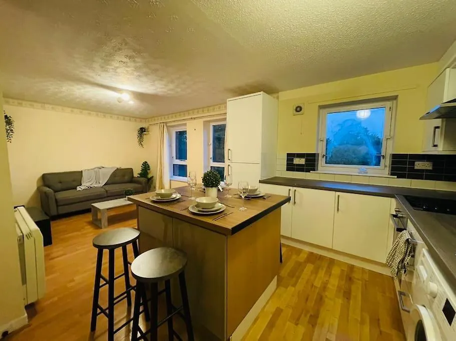 Edinburgh Two Bedrooms Apartment With Free Parking Великобритания